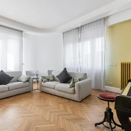 Apartment Carracci Luxury