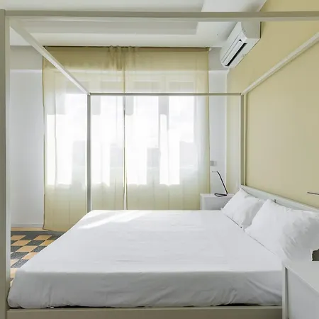 Carracci Luxury Apartment Bologna